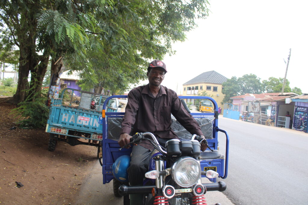 Okyere, Self-Help International microcredit client in Juaben.